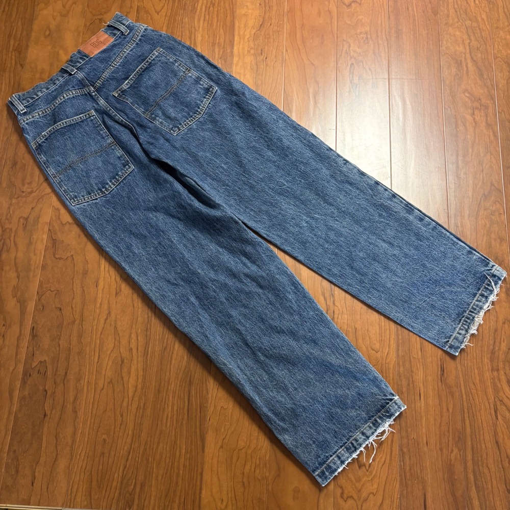 BDG Urban Outfitters Carter Wide Leg Jeans Blue Denim 24 x 32 Frayed Hem